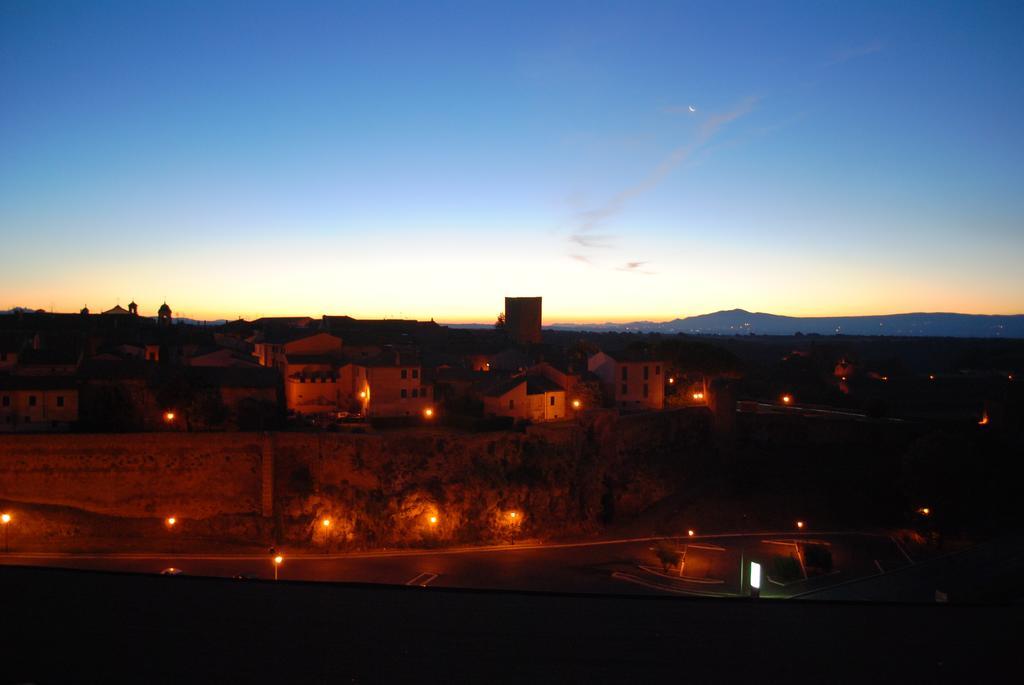Hotel Tuscania Panoramico الغرفة الصورة